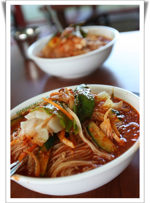 망향비빔국수 이미지